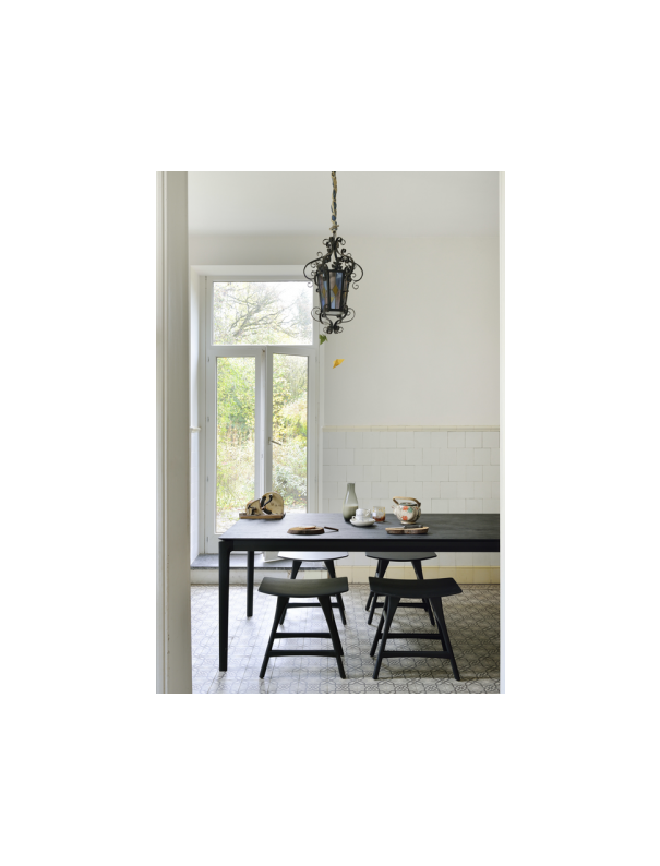 TABLE BOK EN CHENE NOIR VERNI