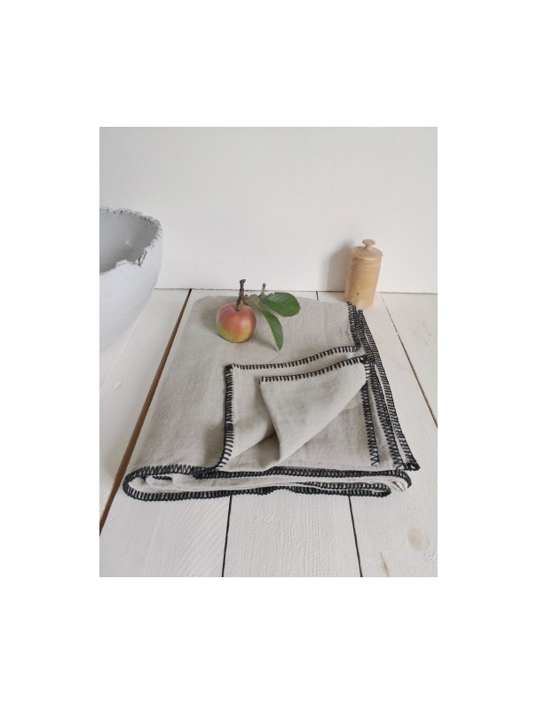 Nappe LURI en lin NATUREL 160x160